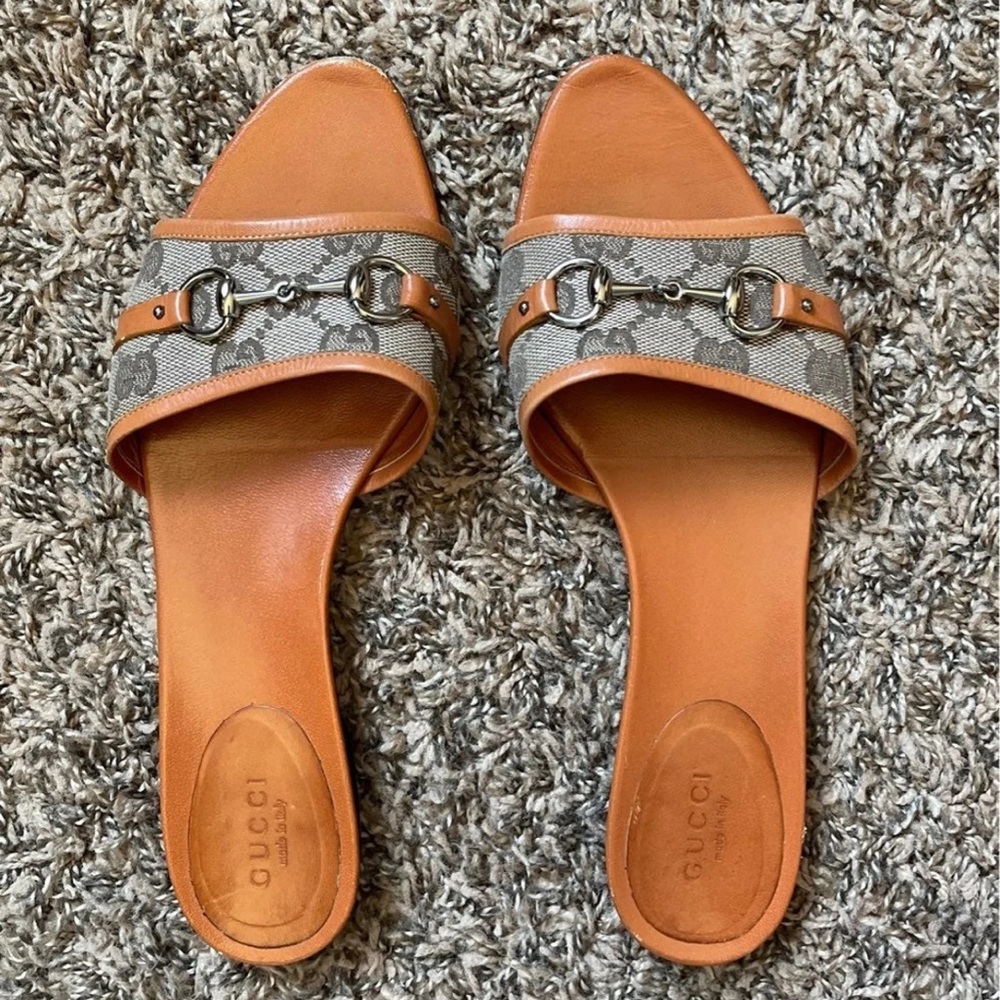 Gucci slip on sandals $250